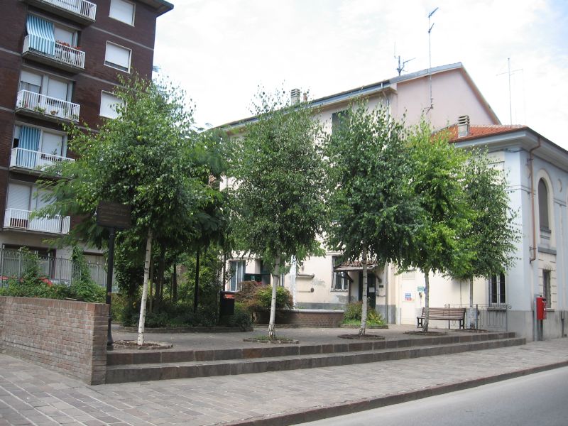 Serravalle_Scrivia_Piazza_Caduti_Forze_dell_Ordine