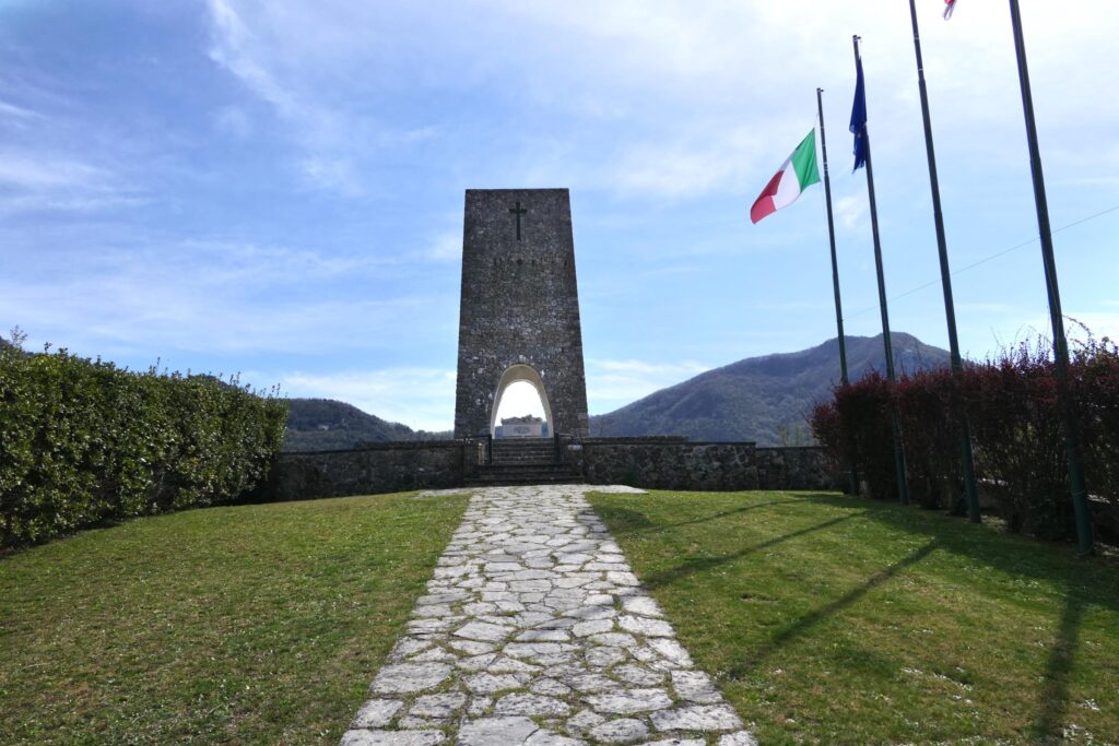 MONUMENTO-OSSARIO-Stazzema-1024×683