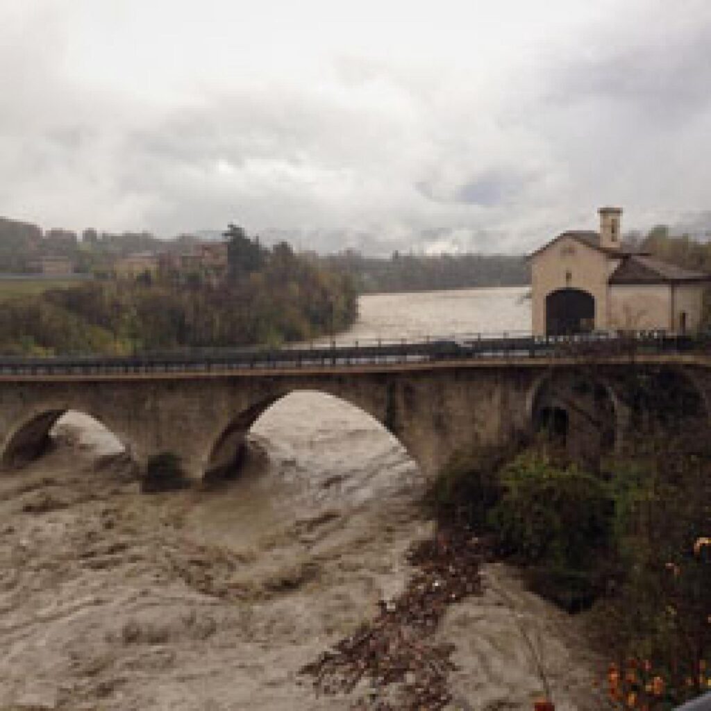 Scrivia in piena